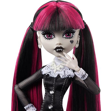 pics of monster high dolls